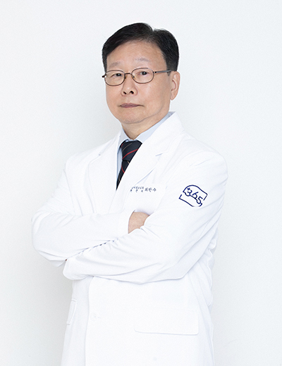 <strong>최한수</strong> 원장